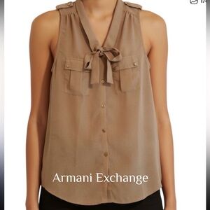 🟦SALE 5️⃣0️⃣% off🟦 
Armani Exchange top sleeveless button front